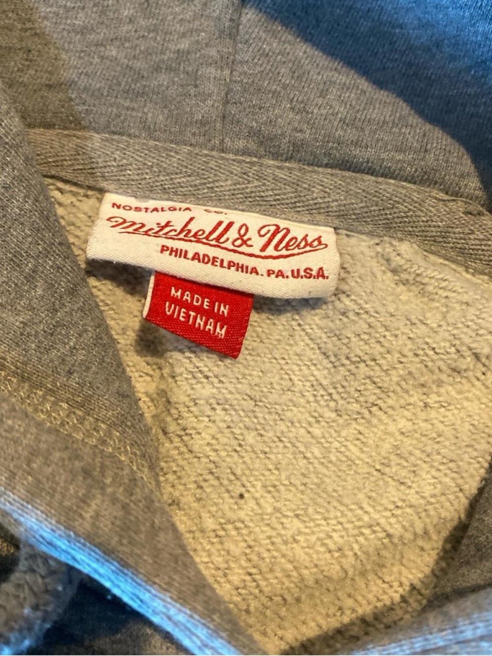 New England Patriots Helmet Retro Mitchell & Ness Hoodie, L - Picture 6 of 8